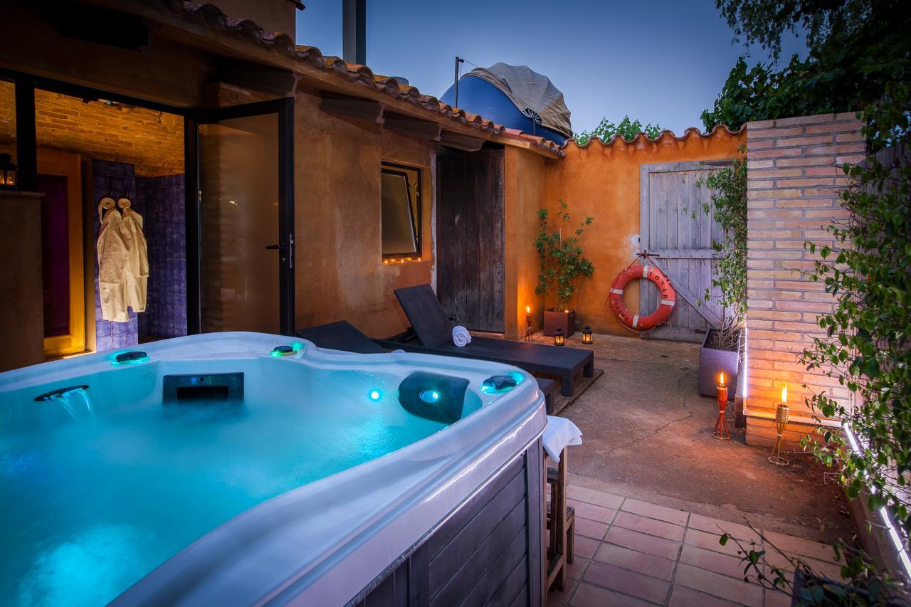 Mil Estrelles Villa Cornella de Terri Ngoại thất bức ảnh