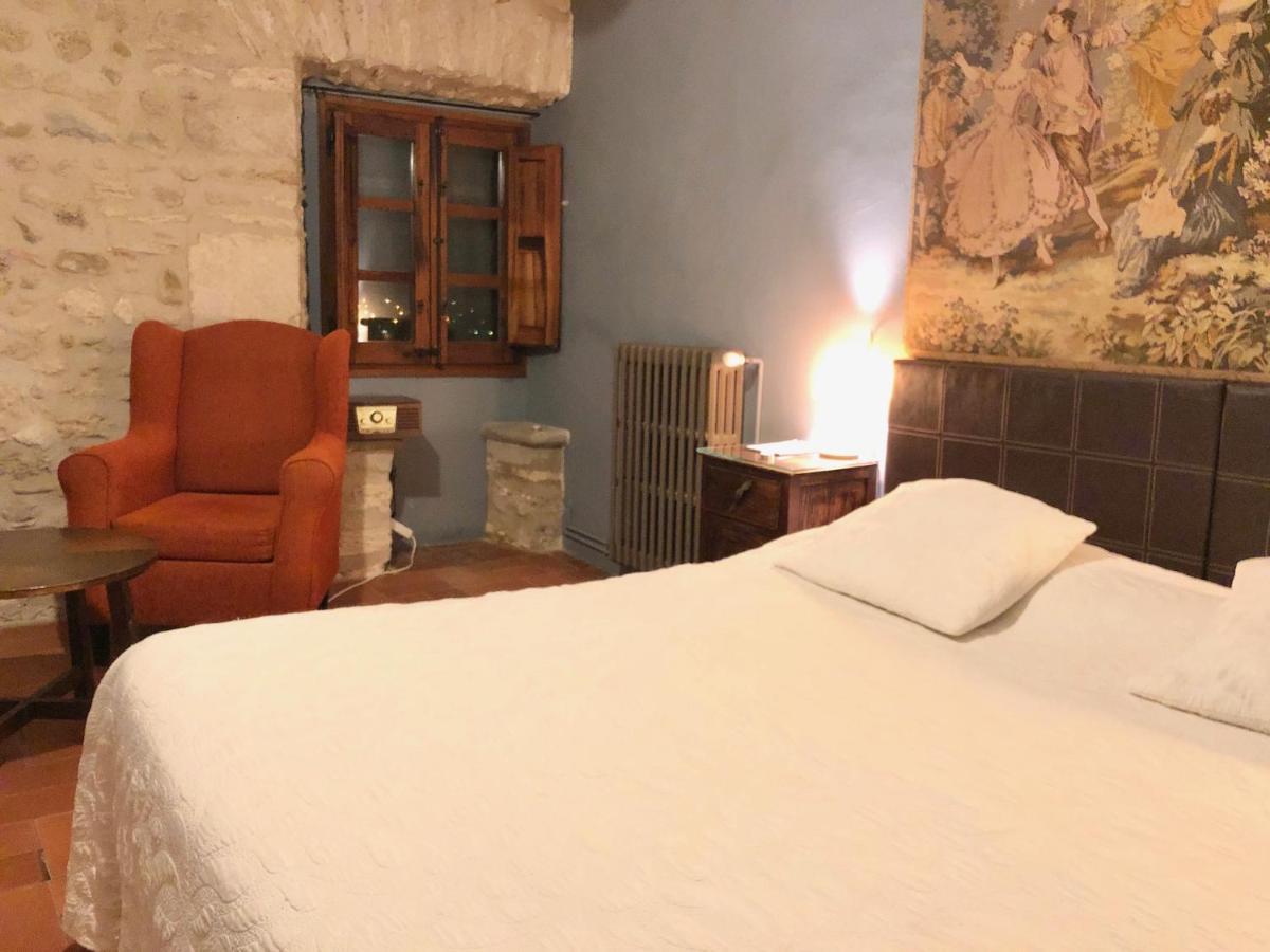 Mil Estrelles Villa Cornella de Terri Ngoại thất bức ảnh